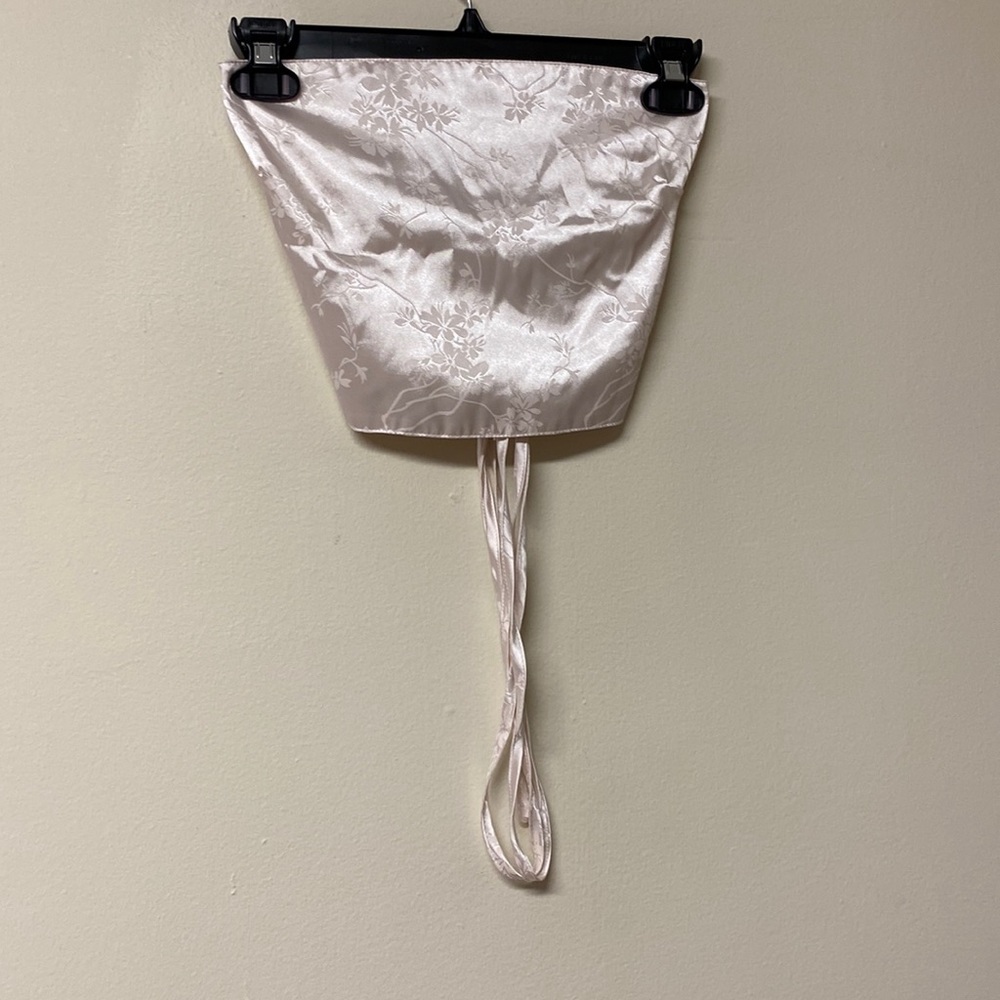 Satin lace up tube top with flower print